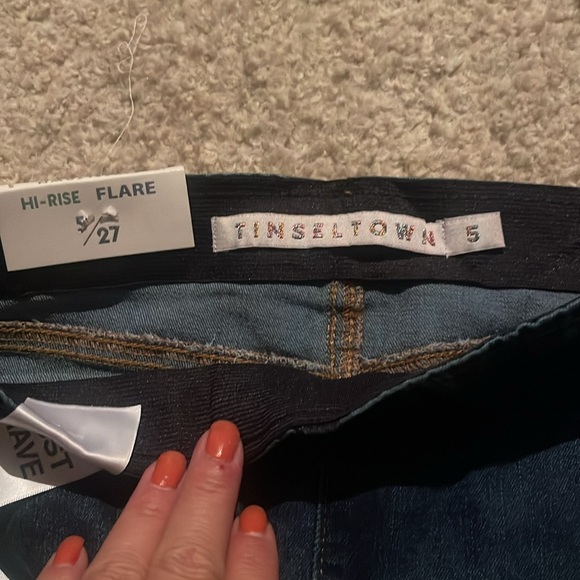 Tinseltown Jeans - Picture 2 of 4